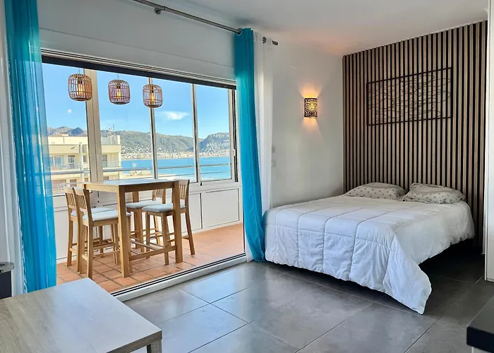 Studio Roses Beach